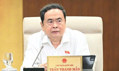 Chủ tịch Quốc hội: Cần xây dựng hệ thống đánh giá viên chức