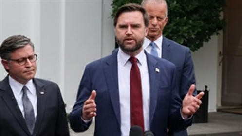 Phó Tổng thống Mỹ cảnh báo "Chính phủ sắp đóng cửa"