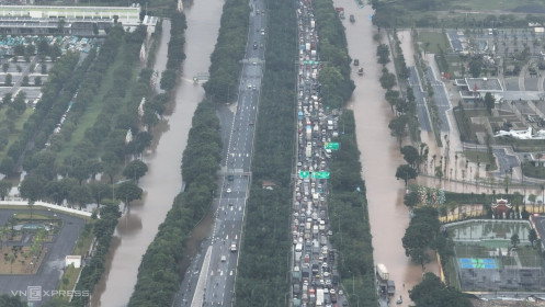 Nội thành Hà Nội còn hơn 10 điểm ngập