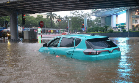 Khi nào ôtô ngập nước được bảo hiểm chi trả?
