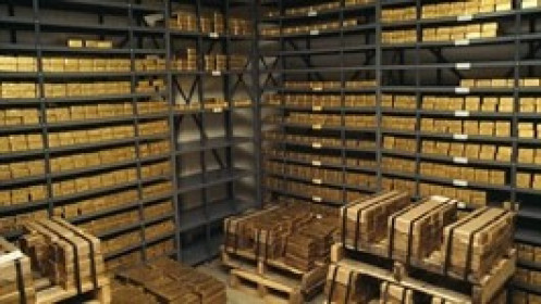 Vàng thế giới đạt mức cao mọi thời đại mới, tiến sát ngưỡng 4,000 USD/oz