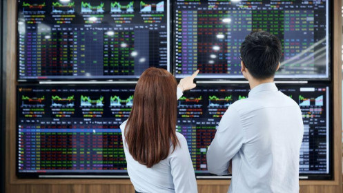 Thị trường tích lũy kém tích cực - chờ thông tin nâng hạng