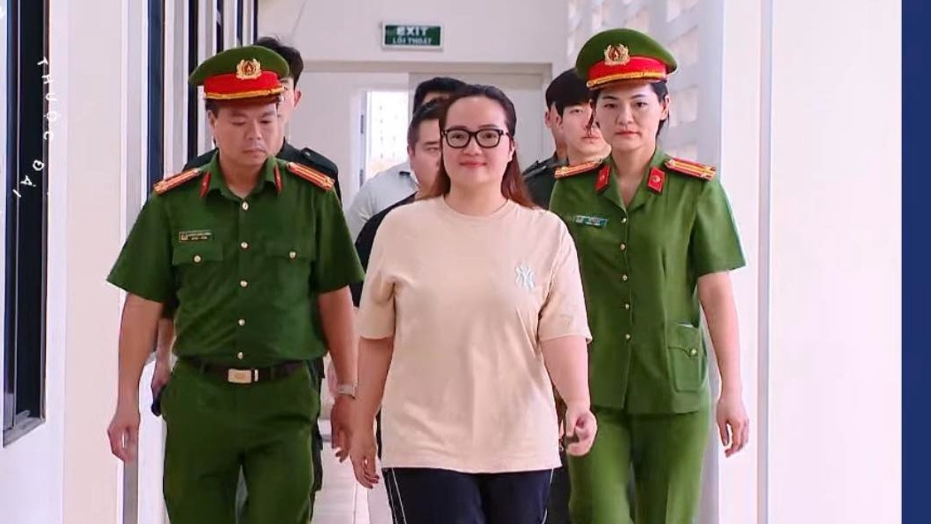 Mặt trái của doanh nhân mạng xã hội: Sống sang, làm từ thiện và... trốn thuế