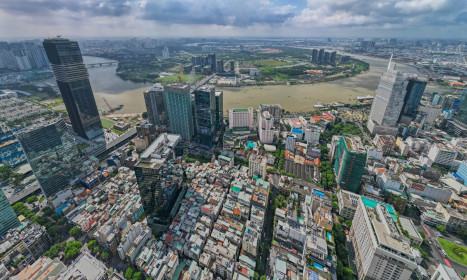 GRDP bình quân đầu người TP HCM gấp 1,7 lần cả nước