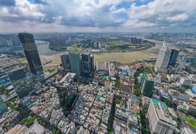 GRDP bình quân đầu người TP HCM gấp 1,7 lần cả nước