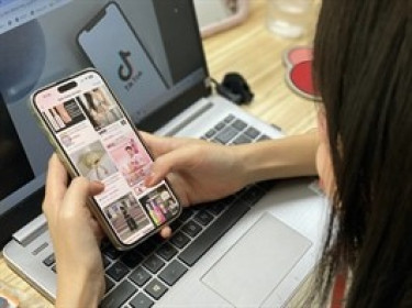 Thương mại điện tử đối diện nguy cơ mất lợi thế "rẻ và tiện"