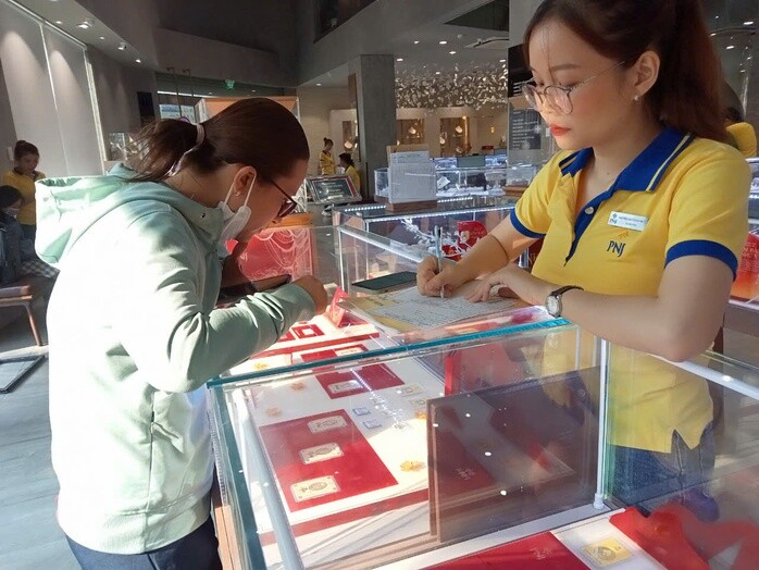 Quy định mới về mua bán vàng từ 10/10