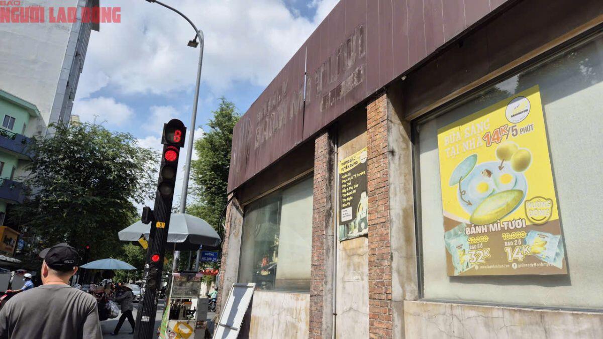 Hơn 50.000 quán cà phê, cửa hàng ăn uống đã đóng cửa