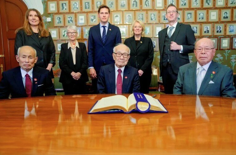 Năm thành viên Ủy ban Nobel nghĩ gì về ông Trump?