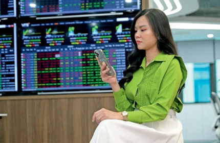 Chứng khoán lập đỉnh lịch sử: 'Sóng' lớn dồn dập sau nâng hạng?