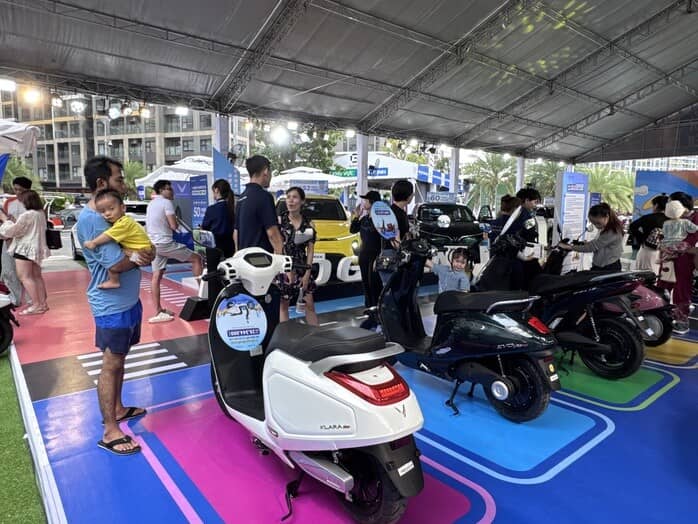 Doanh số xe xăng sụt giảm Đáng báo động tại Việt Nam trong qúy III / 2025