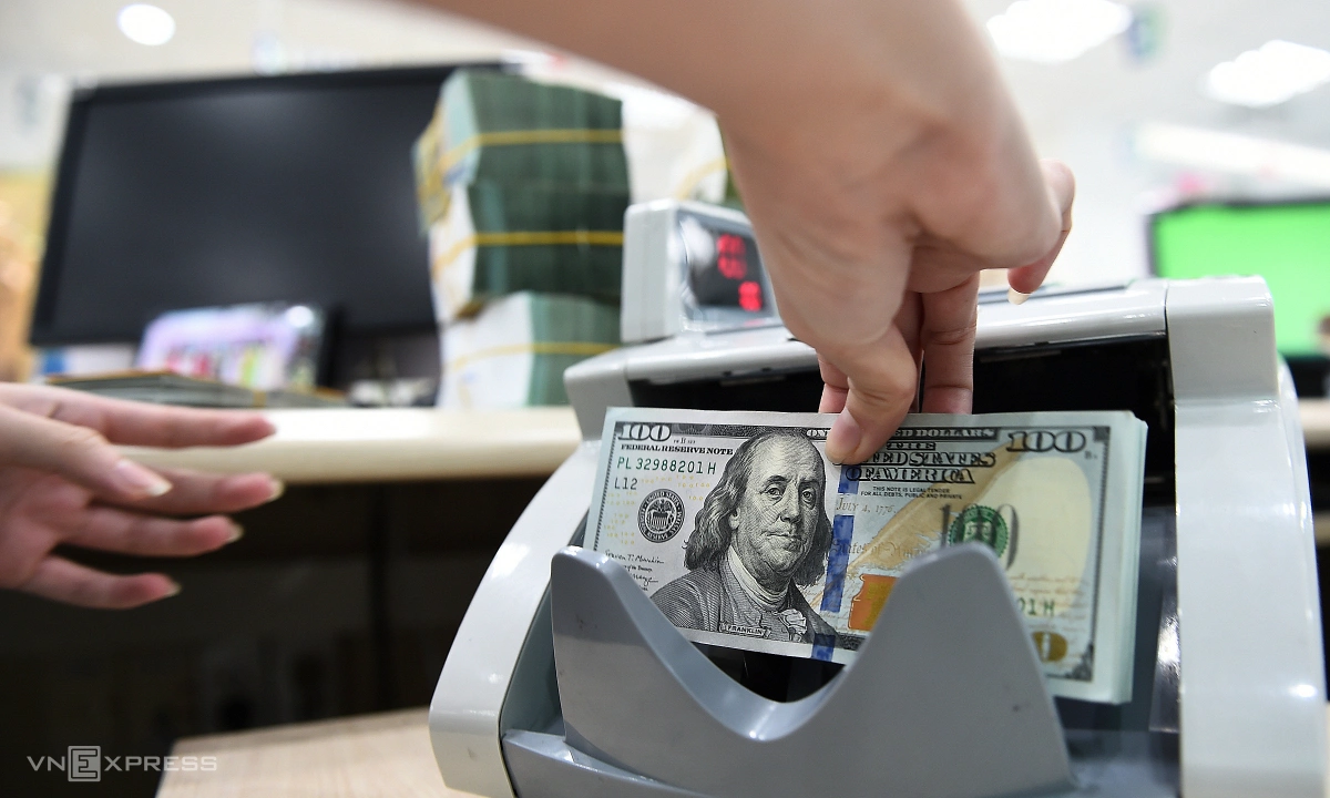 Giá USD hạ nhiệt