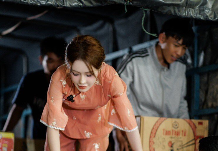 Công ty của DJ Ngân 98 có biến động lớn trước thời điểm bị bắt