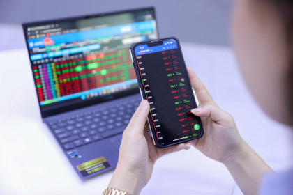 Chứng khoán đứt chuỗi tăng 4 phiên liên tục