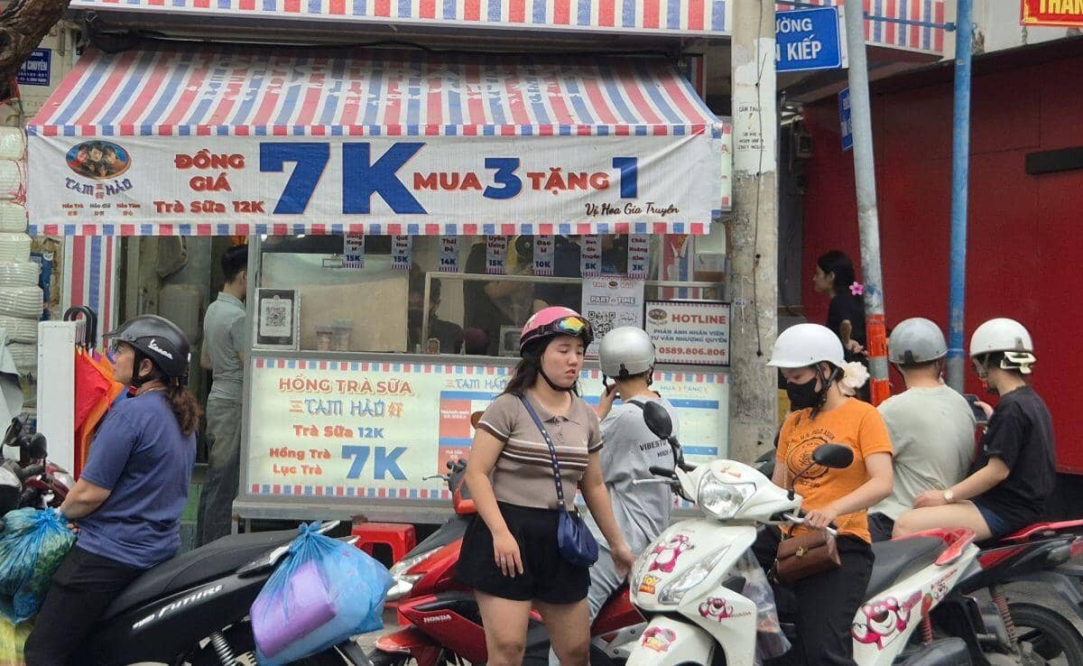 Trà sữa siêu rẻ: Cuộc đua giá và những rủi ro đối với người tiêu dùng