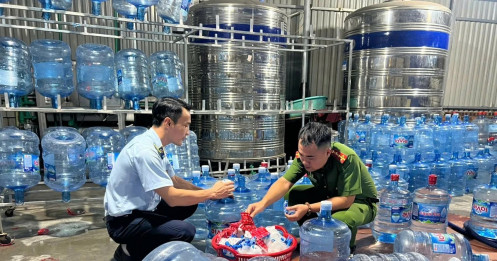 Nhóm đối tượng tung ra thị trường 20.000 bình nước Lavie giả trong vài tháng