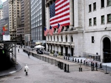 Nghịch lý Phố Wall: Doanh nghiệp niêm yết dần biến mất khi chứng khoán liên tục lập đỉnh