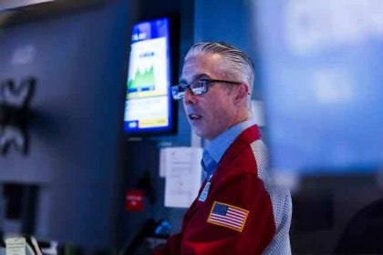 Phố Wall biến động mạnh do căng thẳng thương mại Mỹ - Trung tiếp diễn