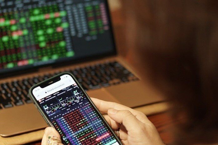 Triển khai hàng loạt quy định mới trên thị trường chứng khoán