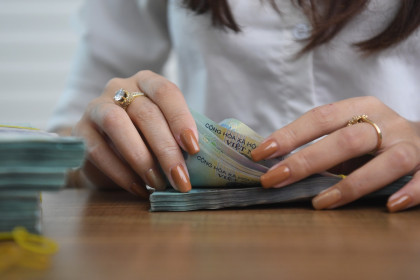 'Doanh nghiệp tăng lương ngày càng ít'