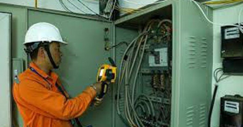 EVN khuyến khích và hỗ trợ người dân lắp điện mặt trời mái nhà tự dùng