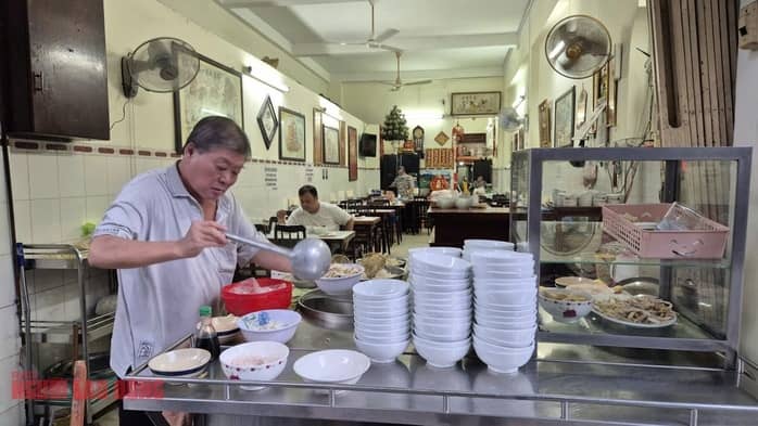 Có thật quán ăn lâu năm vẫn sống khỏe giữa bão cạnh tranh ngành F&B?