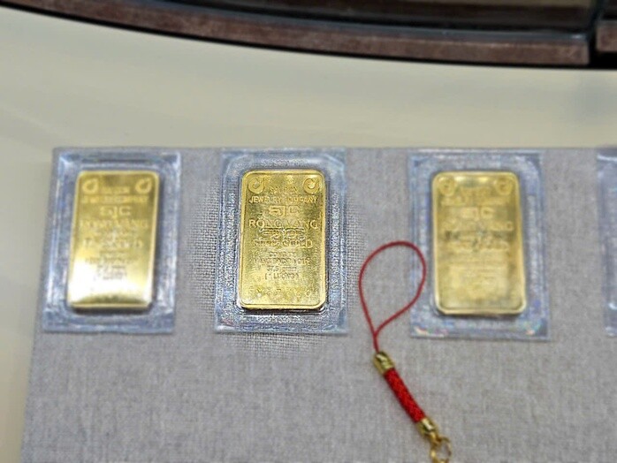 Cuối ngày 21-10, giá vàng miếng SJC bất ngờ giảm trở lại