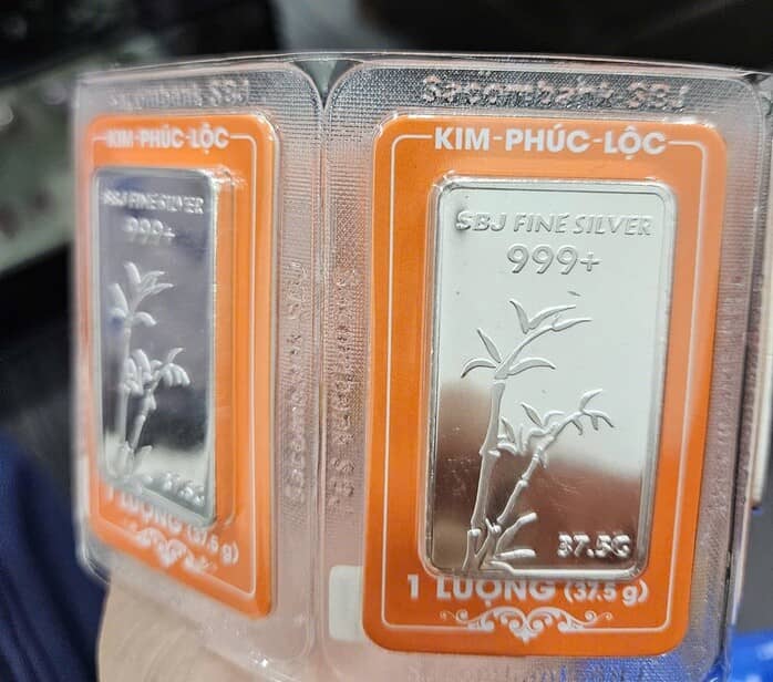 Giá bạc hôm nay 21-10: Giảm rất mạnh