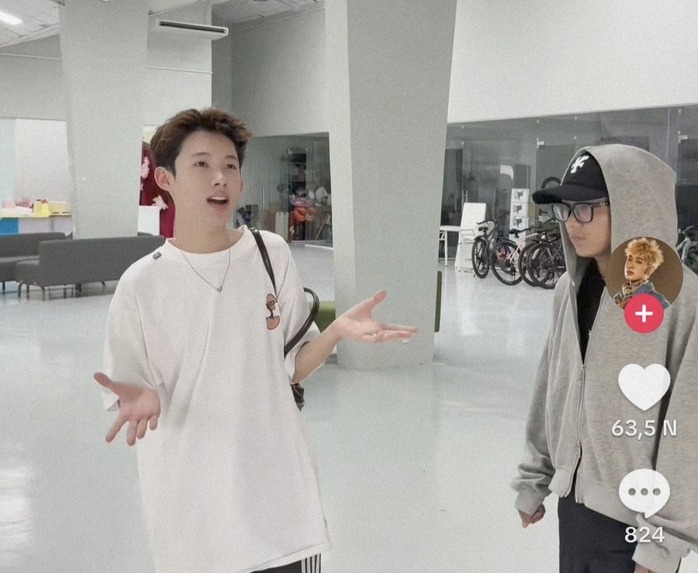 "Chiến thần" Phạm Thoại lên sóng thừa nhận thất bại và rao bán xưởng livestream 1.000 m2