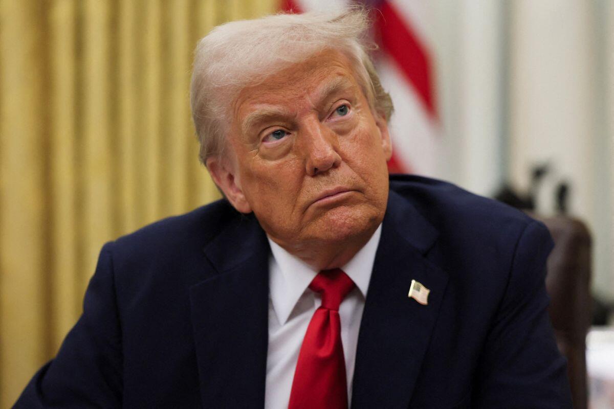 Bộ Tư pháp Mỹ nợ tiền Tổng thống Donald Trump?