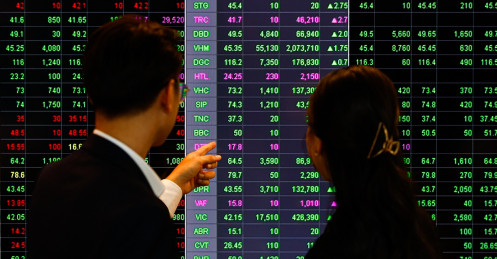 Cổ phiếu hãng phân phối ôtô tăng 50% trong một tuần