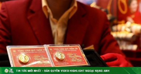 Giá vàng lên xuống thất thường, người ‘lướt sóng' lúc đỉnh đứng ngồi không yên