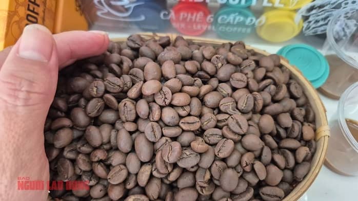 Giá cà phê hôm nay 27-10: Kỳ vọng Robusta trở lại mốc 120.000 đồng/kg