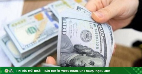 Vì sao giá USD 'chợ đen' đắt hơn tại ngân hàng gần 1.500 đồng?