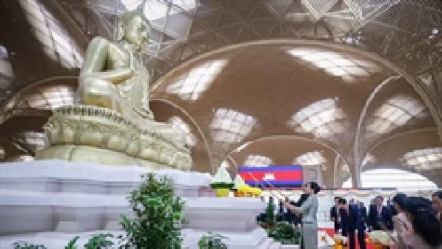 Du lịch Campuchia trượt dốc giữa lo ngại về nạn lừa đảo và xung đột biên giới