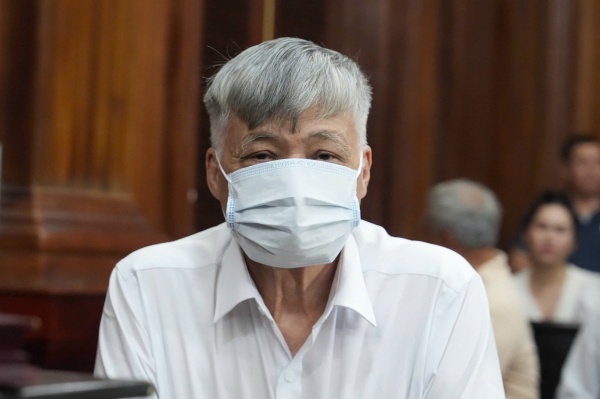 Cựu tổng biên tập Nguyễn Công Khế bị tuyên phạt 8 năm tù