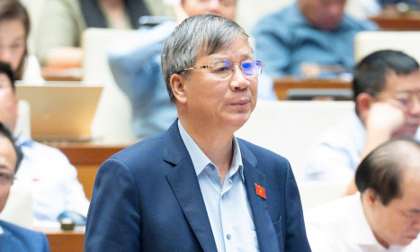 'Phát triển cao tốc trên cao và tuyến ven biển để ứng phó biến đổi khí hậu'