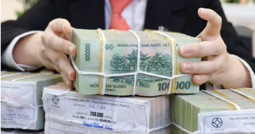 Ai phải báo cáo chuyển khoản từ 500 triệu đồng?