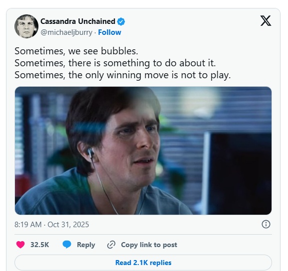 Huyền thoại bán khống Michael Burry trở lại với cảnh báo bong bóng sau 2 năm im lặng