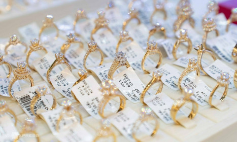 Sàn giao dịch vàng hoạt động ra sao trong giai đoạn đầu?