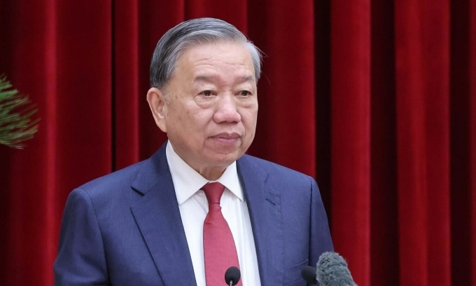Khai mạc Hội nghị Trung ương 14