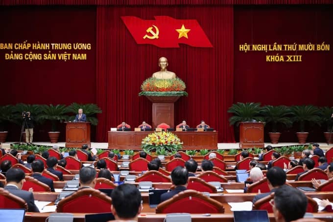 Tổng Bí thư: Chọn nhân sự Bộ Chính trị khóa 14 với '5 điểm cộng'