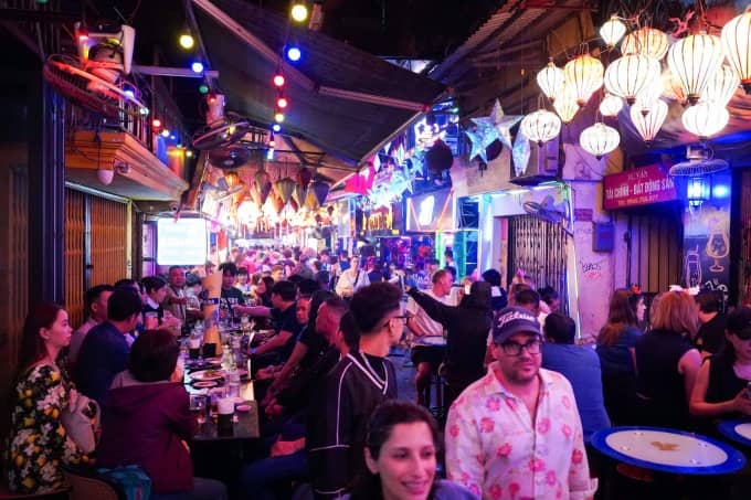 Khách đến Hà Nội tăng mạnh, đạt 91% mục tiêu năm 2024