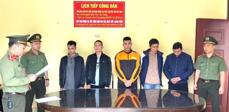 Bắt thêm 5 thành viên chủ chốt dưới trướng 'ông trùm' điều hành 300 website khiêu dâm