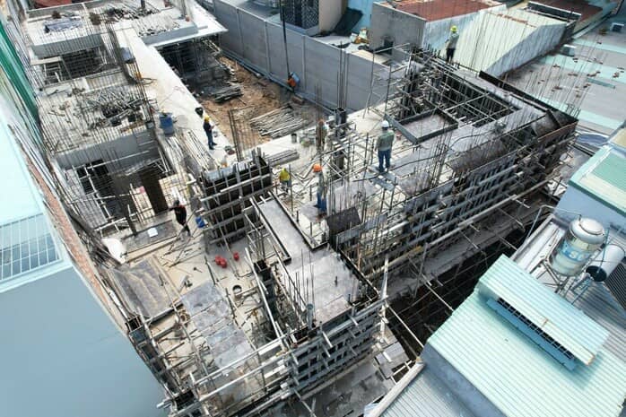 Đánh thuế cao người thường xuyên mua bán bất động sản để tạo sự công bằng?