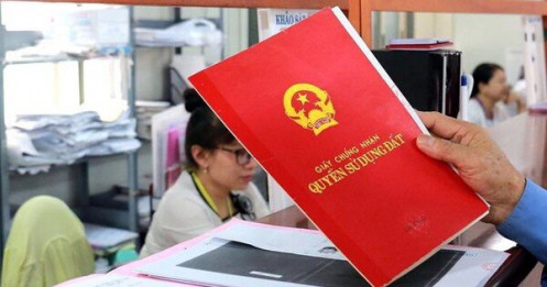 Đánh thuế cao người thường xuyên mua bán bất động sản để tạo sự công bằng?