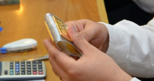 Giá vàng hôm nay 7-11: Đảo chiều giảm mạnh
