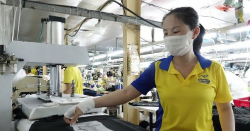 Lương tối thiểu 2026: Không cắt giảm chế độ làm thêm, thưởng Tết