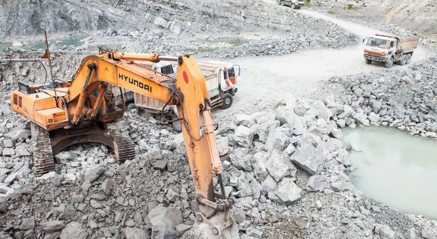 Đầu tư công "thổi lửa" vào ngành đá xây dựng: Doanh nghiệp bội thu, cổ phiếu thăng hoa