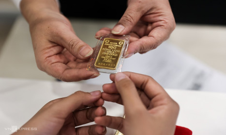 Đề xuất cho một số ngân hàng được nắm giữ nhiều vàng hơn